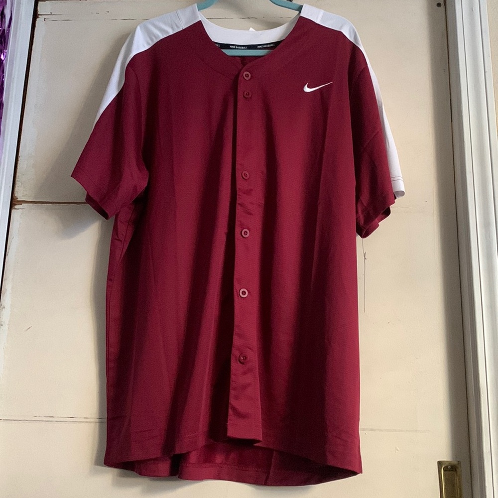 Burgandy Nike baseball jersey
